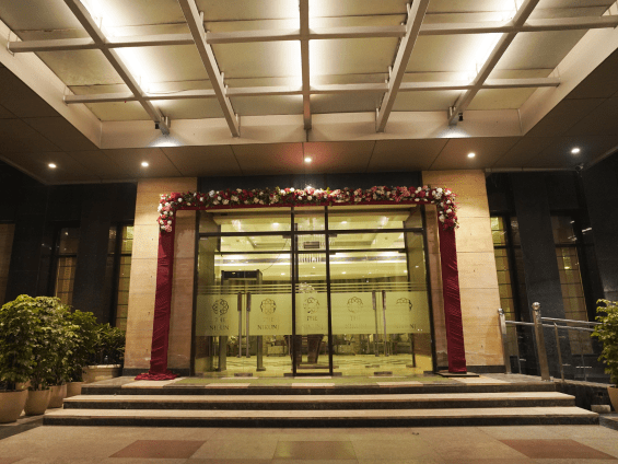 Luxury and Convenience Combined at The Nikunj Hotel in Delhi